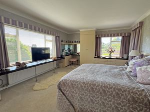 Photo 17- click for photo gallery